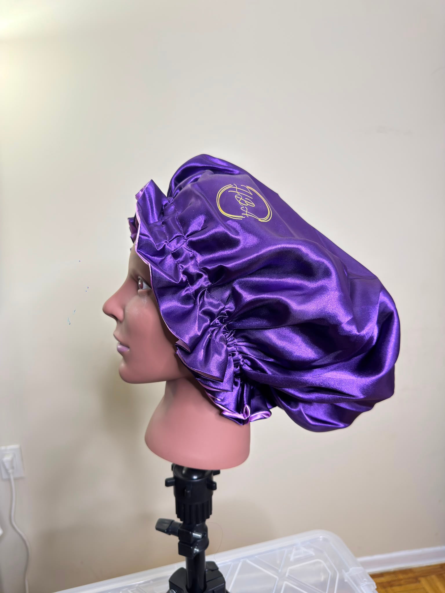 House of Adjeh satin bonnet showing the soft elastic band